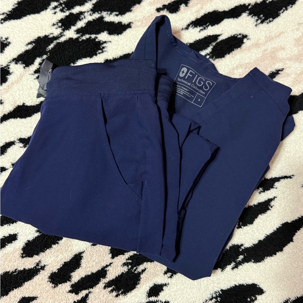 Navy FIGS Scrub Set